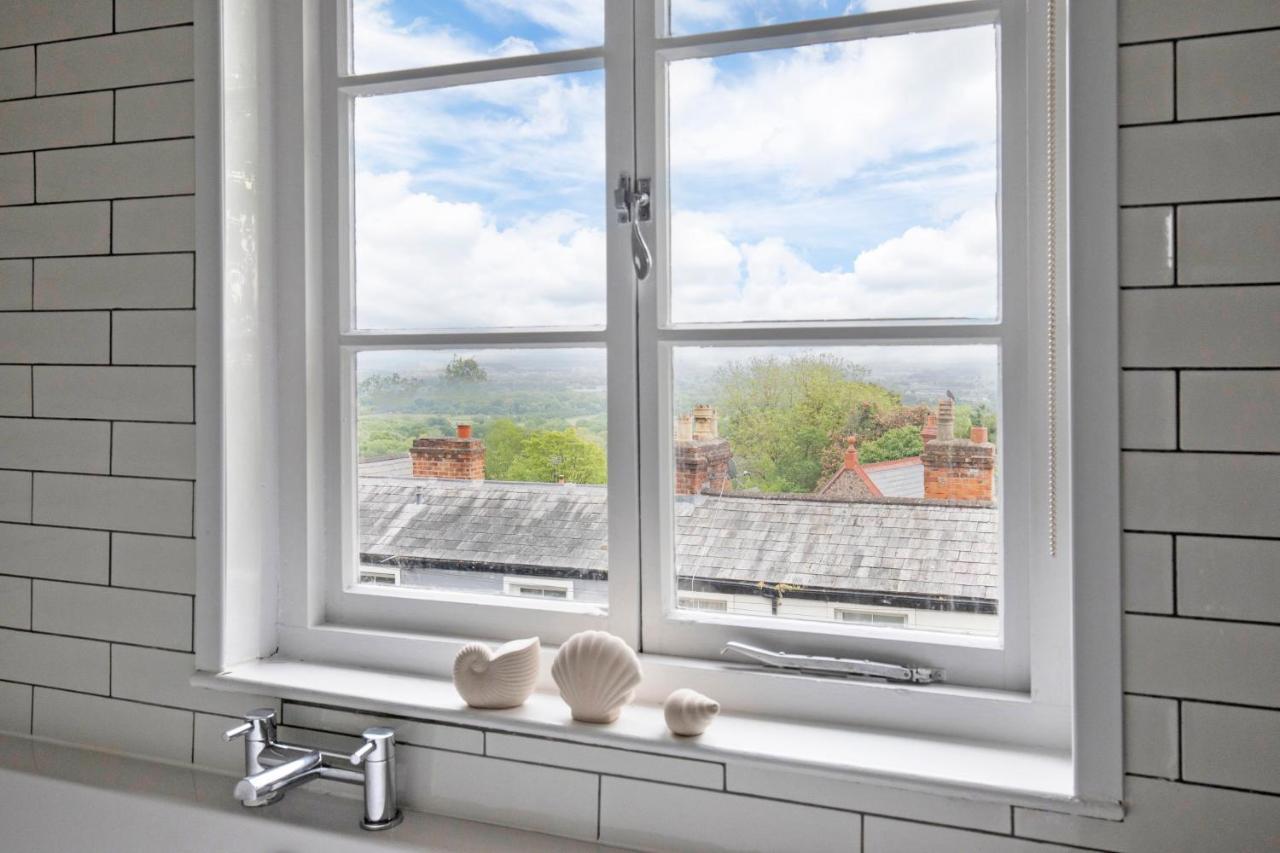 Vaughan Lodge Elegant 2-Bed Duplex With Views Near Malvern Hills Malvern Wells Esterno foto