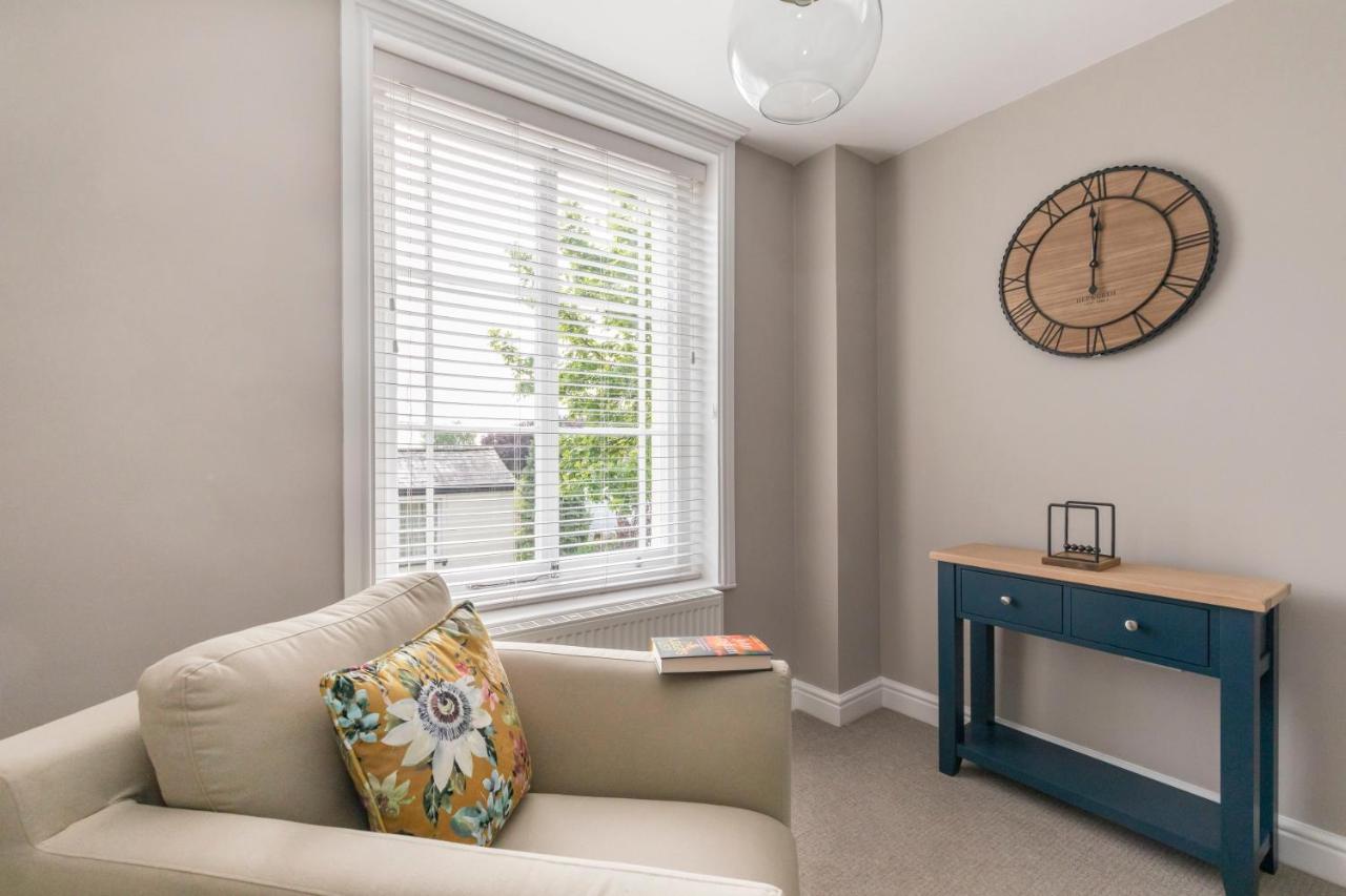Vaughan Lodge Elegant 2-Bed Duplex With Views Near Malvern Hills Malvern Wells Esterno foto