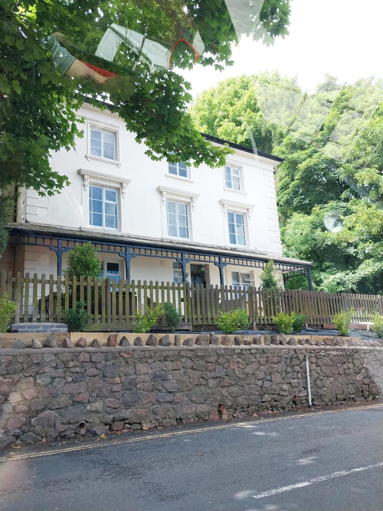 Vaughan Lodge Elegant 2-Bed Duplex With Views Near Malvern Hills Malvern Wells Esterno foto